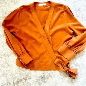 Everlane 100% silk long sleeves shirt